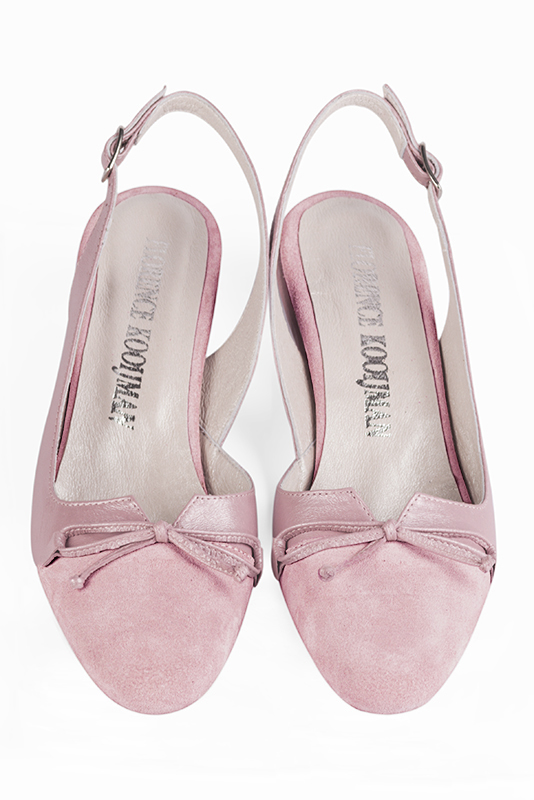 Light pink women's open back shoes, with a knot. Round toe. Low cone heels. Top view - Florence KOOIJMAN